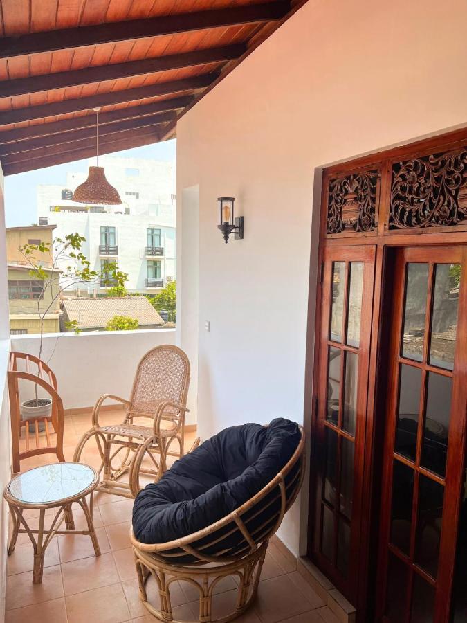 Hummus Hostel Hikkaduwa Exterior photo
