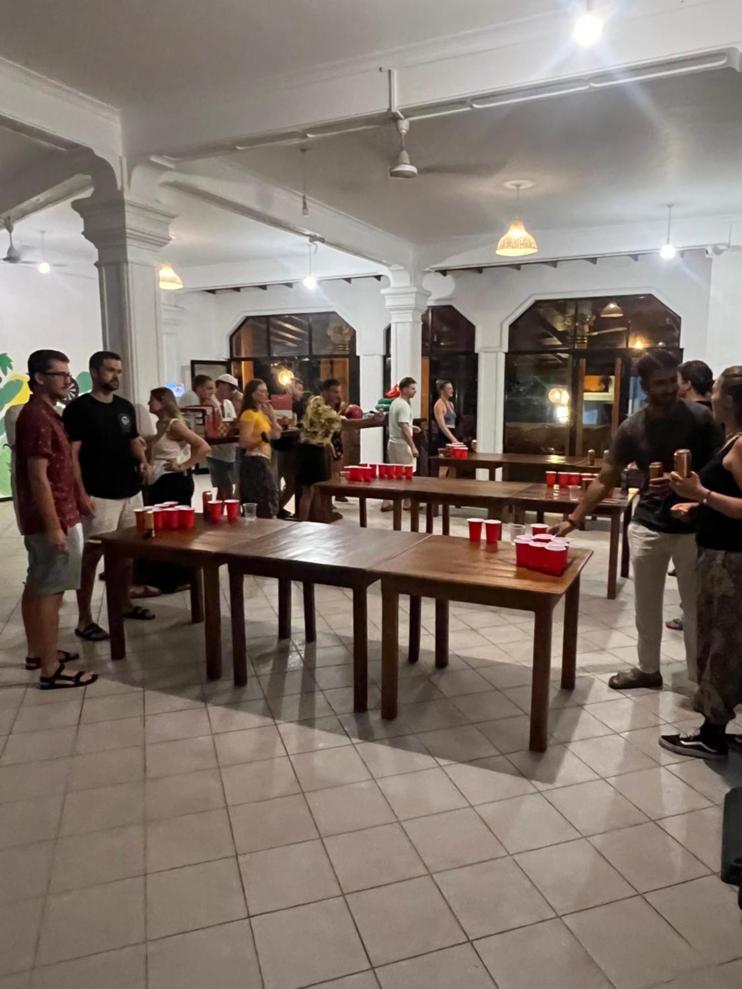 Hummus Hostel Hikkaduwa Exterior photo